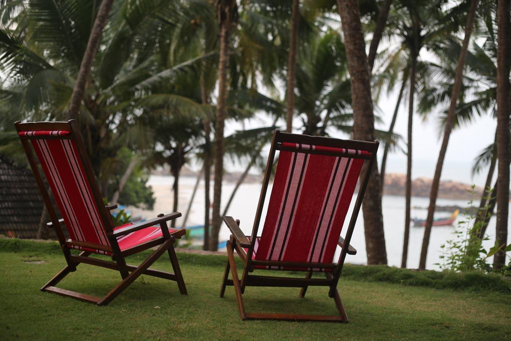 Chera Rocks Beach House Hotell Thottada Exteriör bild