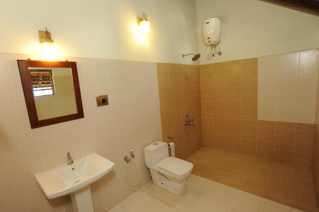 Chera Rocks Beach House Hotell Thottada Rum bild