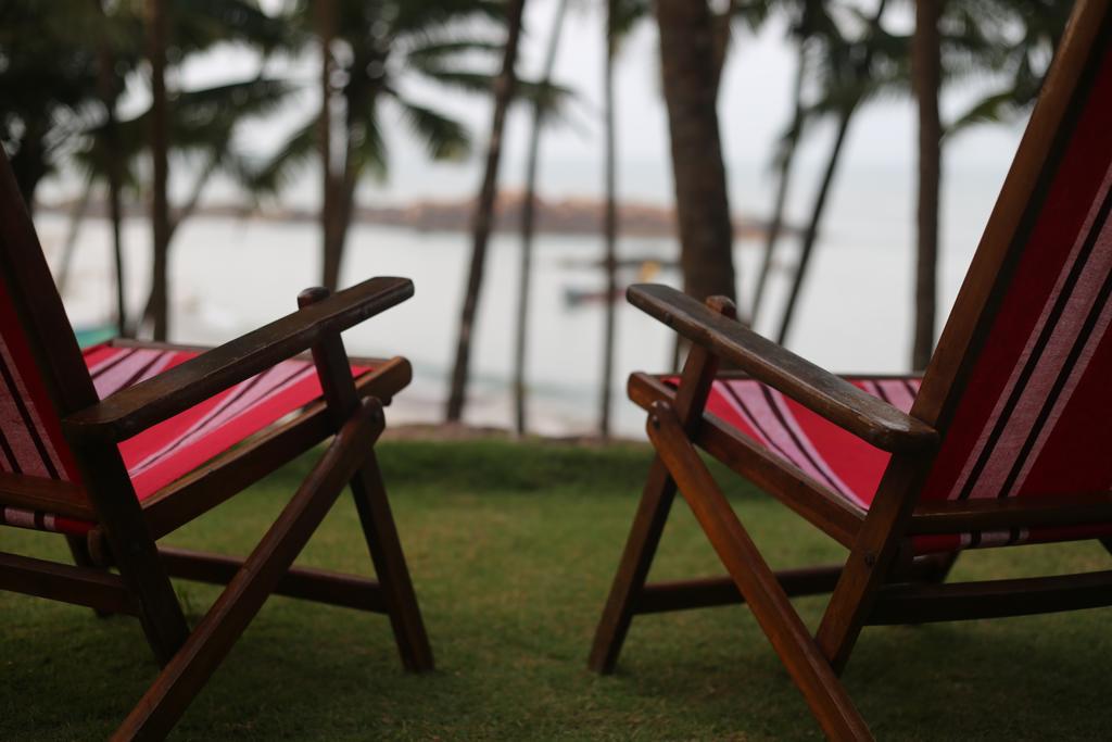 Chera Rocks Beach House Hotell Thottada Exteriör bild